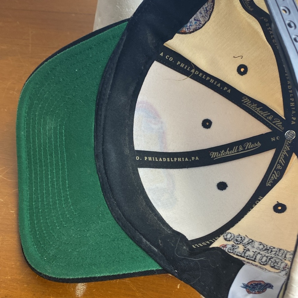 1998 NBA Finals Hat Mitchell and Ness Chicago Bulls vs Utah Jazz - Picture 7 of 7